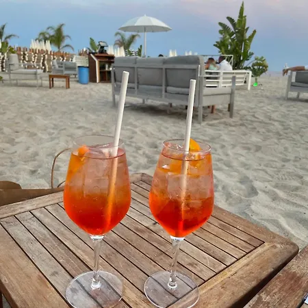 Il Gioiello : 2 Pers, Clim, Piscine, Parking Appartamento Antibes
