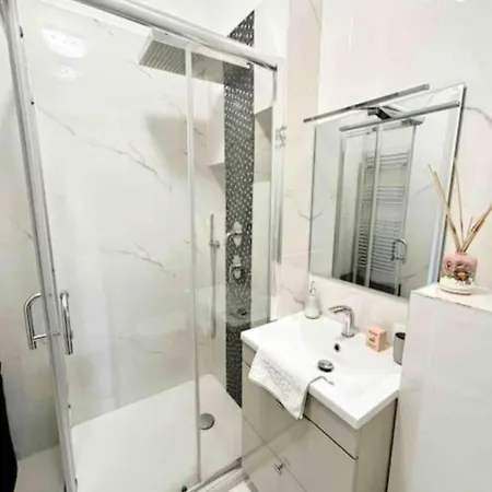 Апартаменты Il Gioiello : 2 Pers, Clim, Piscine, Parking *